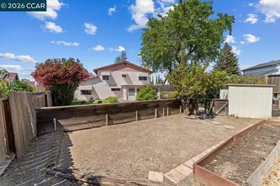 124 Chestnut Dr, Hercules, CA 94547 - Photo 37