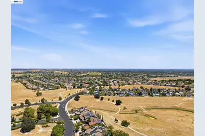 2742 St Andrews Dr, Brentwood, CA 94513 - Photo 49