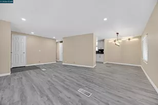 2184 Dalis Dr, Concord, CA 94518 - Photo 5