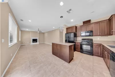 2321 Blue Ridge Ave, Brentwood, CA 94513 - Photo 17