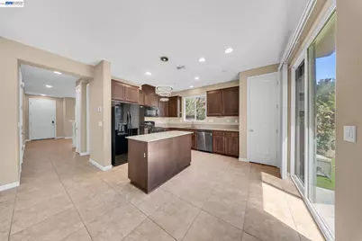 2321 Blue Ridge Ave, Brentwood, CA 94513 - Photo 13