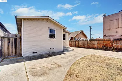 1707 73rd Ave, Oakland, CA 94621 - Photo 27