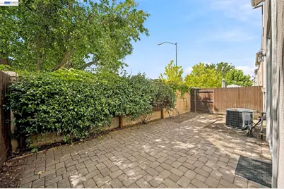 2401 Coffeeberry Road, West Sacramento, CA 95691 - Photo 29