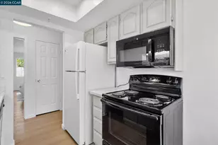 946 Elgin St, San Lorenzo, CA 94580 - Photo 11
