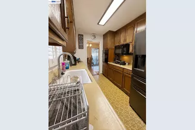 5814 Hemlock St, Sacramento, CA 95841 - Photo 13