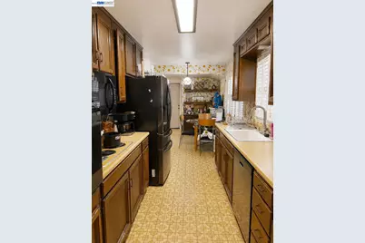 5814 Hemlock St, Sacramento, CA 95841 - Photo 11
