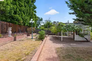 3996 Oakmore Rd, Oakland, CA 94602 - Photo 39