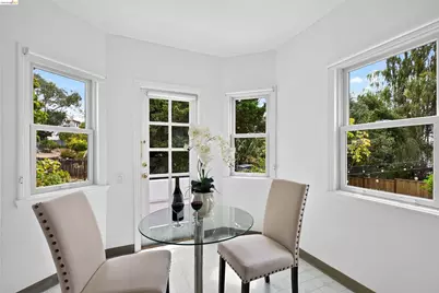 3996 Oakmore Rd, Oakland, CA 94602 - Photo 15