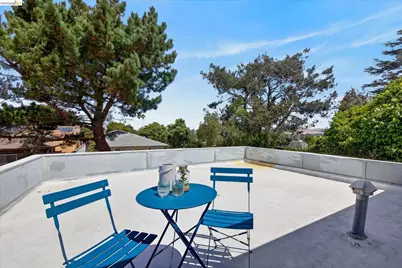 136 Craven St, Vallejo, CA 94590 - Photo 29