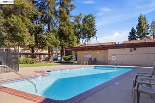 1526 Parkwood Pl, Concord, CA 94521 - Photo 37