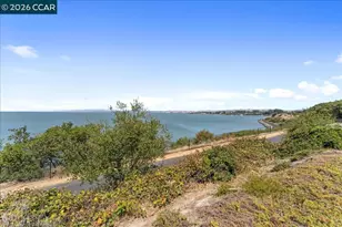 720 Live Oak Ln, Pinole, CA 94564 - Photo 39
