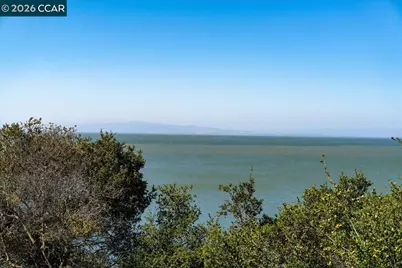 720 Live Oak Ln, Pinole, CA 94564 - Photo 43