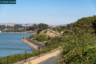 720 Live Oak Ln, Pinole, CA 94564 - Photo 41