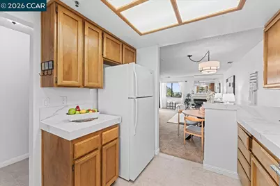 720 Live Oak Ln, Pinole, CA 94564 - Photo 17