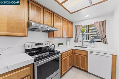 720 Live Oak Ln, Pinole, CA 94564 - Photo 19