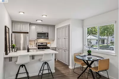 8110 Arroyo Dr, Pleasanton, CA 94588 - Photo 9