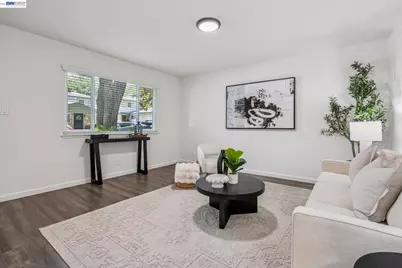 8110 Arroyo Dr, Pleasanton, CA 94588 - Photo 5