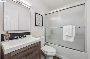 8110 Arroyo Dr, Pleasanton, CA 94588 - Photo 21