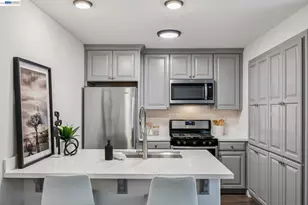 8110 Arroyo Dr, Pleasanton, CA 94588 - Photo 13