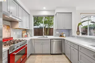 25 Farallon Ct, Richmond, CA 94804 - Photo 19
