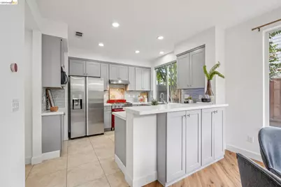 25 Farallon Ct, Richmond, CA 94804 - Photo 15