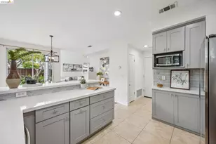 25 Farallon Ct, Richmond, CA 94804 - Photo 21