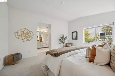 25 Farallon Ct, Richmond, CA 94804 - Photo 29