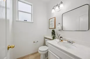 25 Farallon Ct, Richmond, CA 94804 - Photo 23