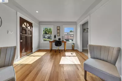 4471 Tulip Ave, Oakland, CA 94619 - Photo 9