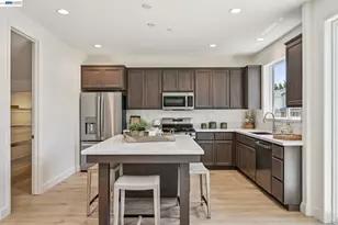 125 Crk Vw Cir, Fairfield, CA 94533 - Photo 13