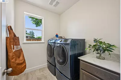 125 Creek View Cir, Fairfield, CA 94533 - Photo 21
