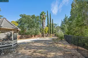 3386 Cowell Rd, Concord, CA 94518 - Photo 77