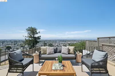7425 Hillmont Drive, Oakland, CA 94605 - Photo 35