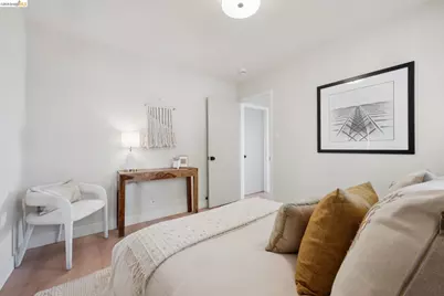 7425 Hillmont Drive, Oakland, CA 94605 - Photo 31