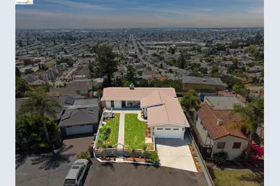7425 Hillmont Drive, Oakland, CA 94605 - Photo 49