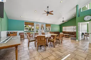 1129 Island Dr, Alameda, CA 94502 - Photo 43