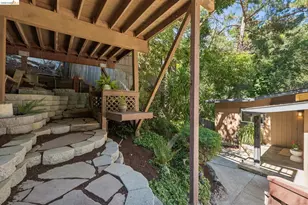 7218 Homewood Dr, Oakland, CA 94611 - Photo 3