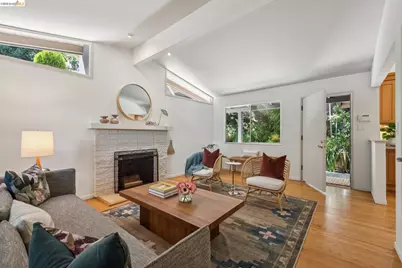 7218 Homewood Dr, Oakland, CA 94611 - Photo 13