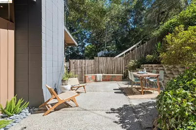 7218 Homewood Dr, Oakland, CA 94611 - Photo 7