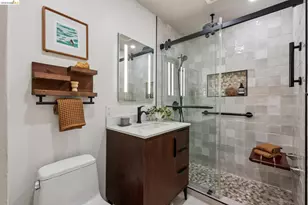 7218 Homewood Dr, Oakland, CA 94611 - Photo 37