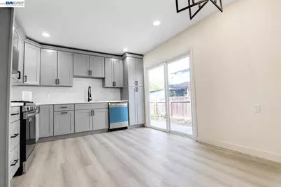 201 Barozzi Ave, Modesto, CA 95351 - Photo 7