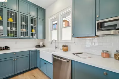 4440 Howe St, Oakland, CA 94611 - Photo 27