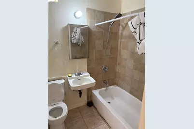 1875 18th St, San Pablo, CA 94806 - Photo 5