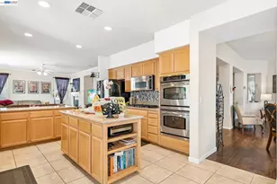 1021 Saunders Ct, Galt, CA 95632 - Photo 17