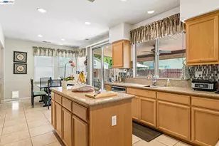 1021 Saunders Ct, Galt, CA 95632 - Photo 15