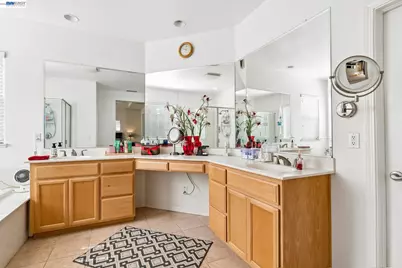 1021 Saunders Ct, Galt, CA 95632 - Photo 33