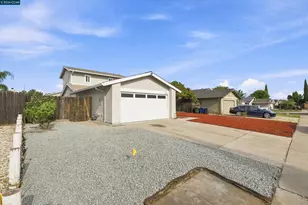 5029 Teakwood Dr, Oakley, CA 94561 - Photo 3