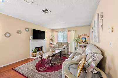 1247 Johnson Ct, Tracy, CA 95376 - Photo 35