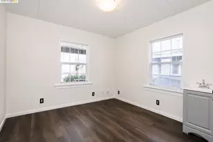 3221 Delaware St, Oakland, CA 94602 - Photo 13