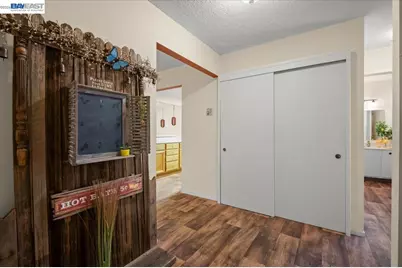 3441 Tice Creek Rd #4, Walnut Creek, CA 94595 - Photo 3